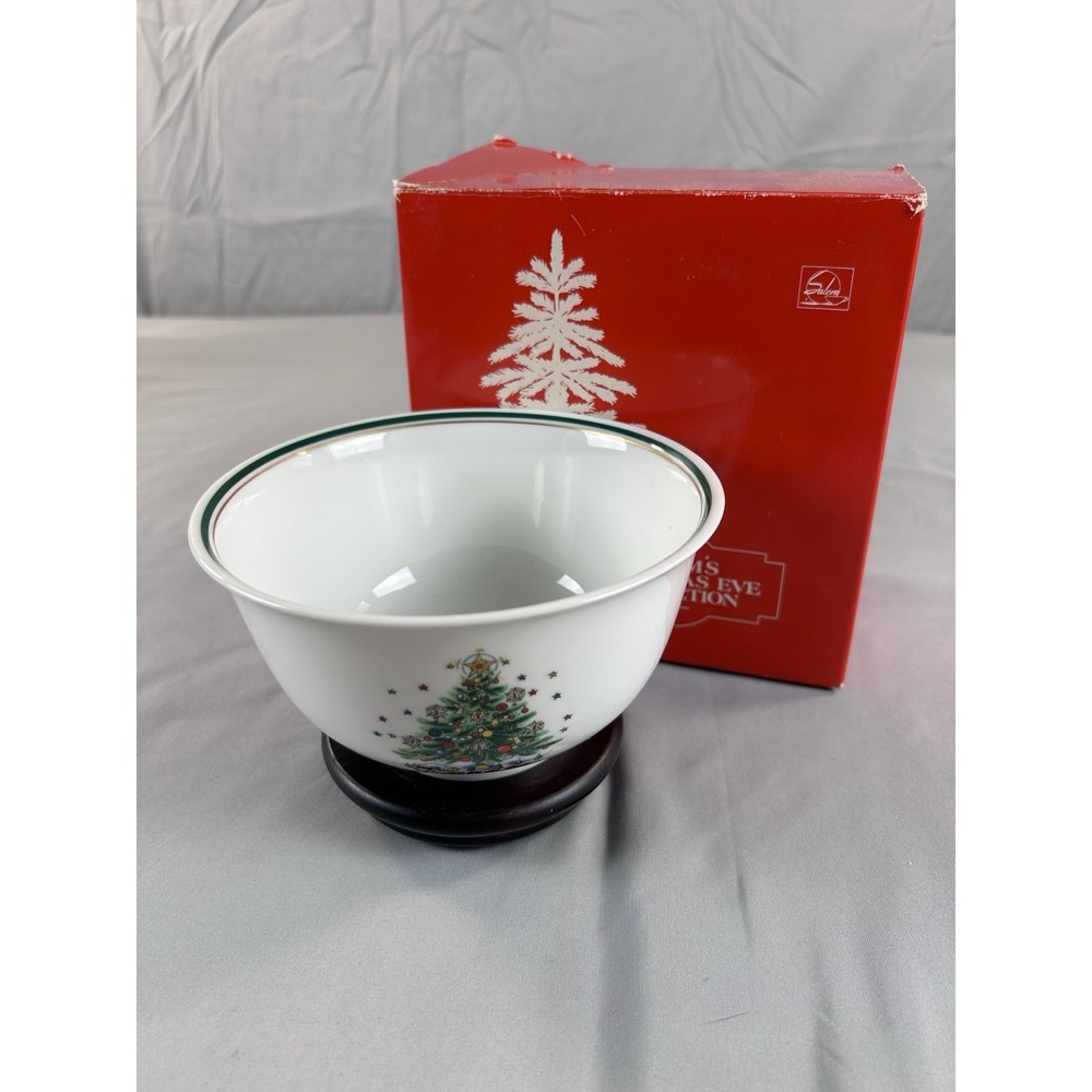 Salems Christmas Eve Collection Fine China‎ Revere Bowl With Wood Stand MCM VTG